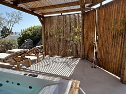 Terrace and jacuzzi